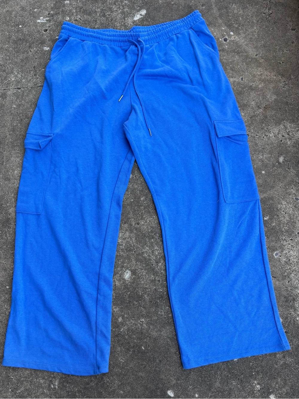 No Boundaries Royal Blue Cargo Sweatpants with Drawstring